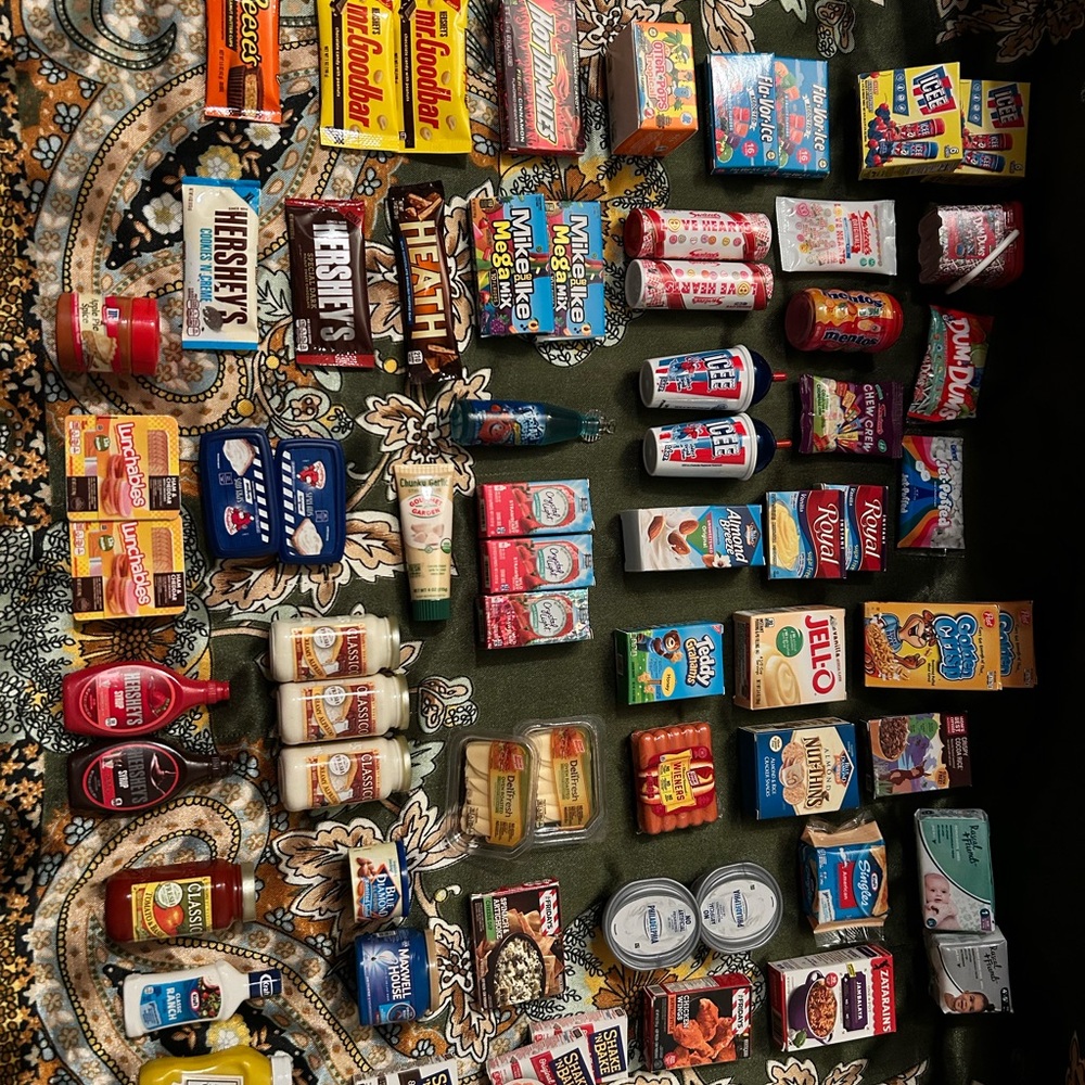 Mini Brands Mixed Series